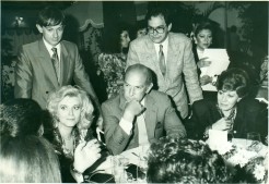 OSCAR DE LA RENTA 2  1989